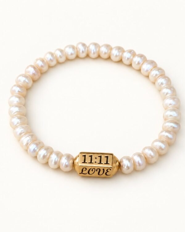 Lumi 11:11 Pearl Bracelet